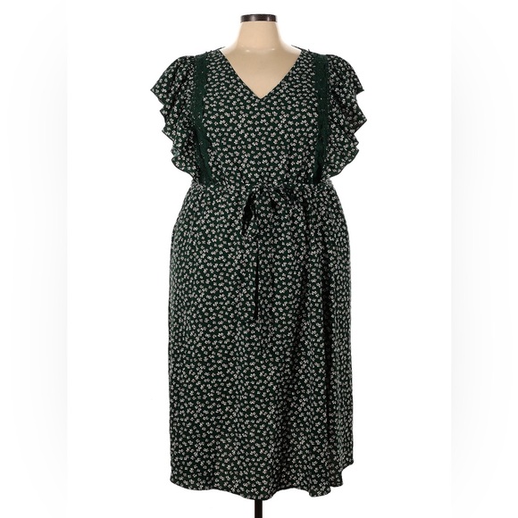 BloomChic Dresses & Skirts - BloomChic Dark Green Midi Dress with Ruffled Sleeves